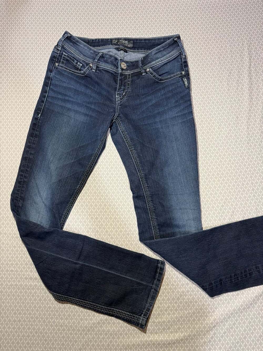 Silver Jeans Women's Straight Leg Mid-Dark Blue Denim Jeans